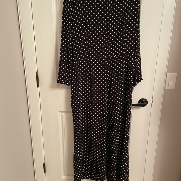 Dotted black and white jumpsuit - Picture 2 of 5